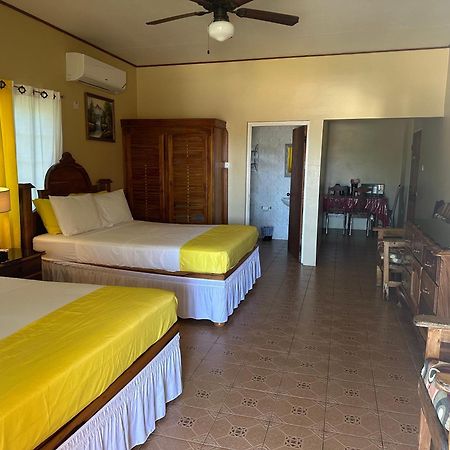 Brytan Villa Treasure Beach Extérieur photo