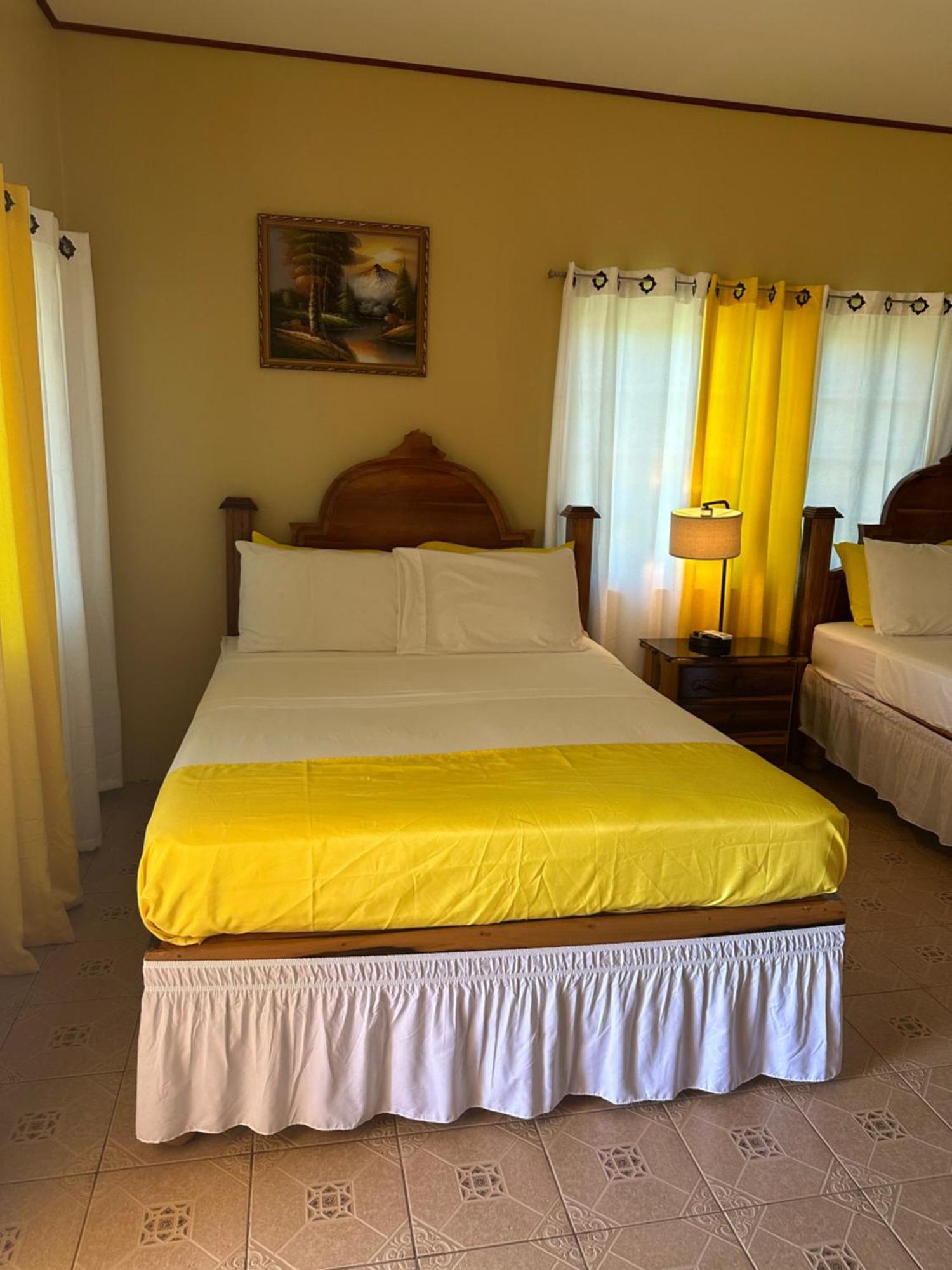 Brytan Villa Treasure Beach Extérieur photo