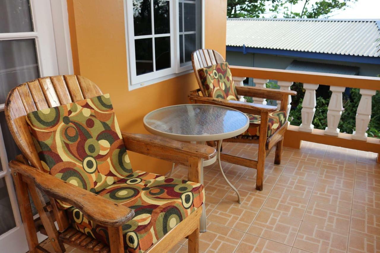 Brytan Villa Treasure Beach Extérieur photo