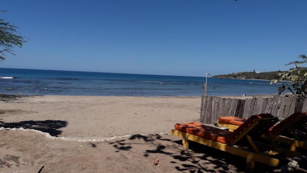 Brytan Villa Treasure Beach Extérieur photo